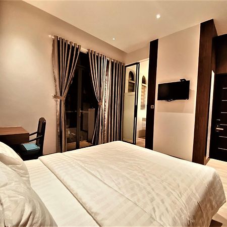 Khach San Lucien Hotel Quy Nhon Exterior photo